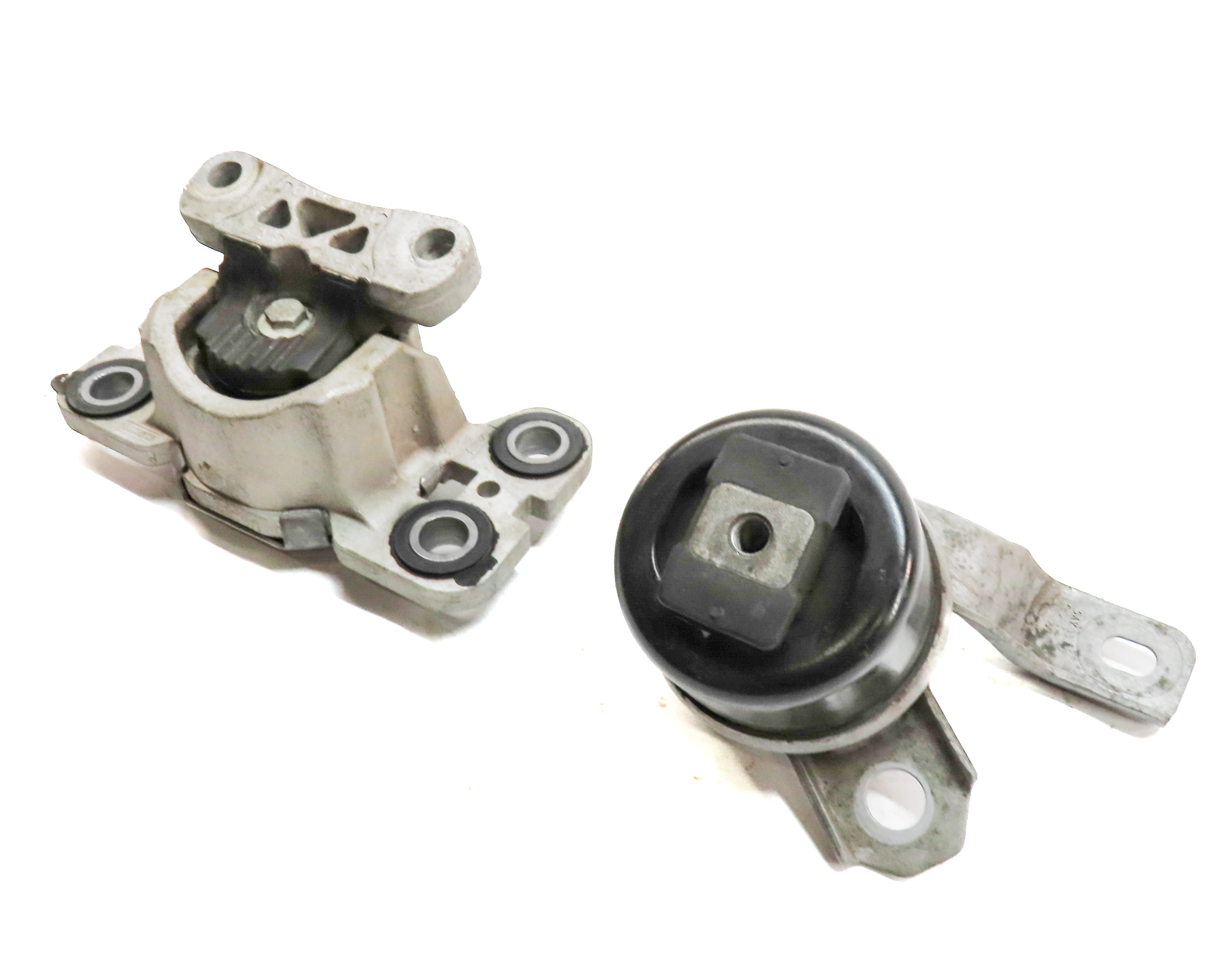 2017 LAND ROVER DISCOVERY SPORT (L550) 2.0L ENGINE MOTOR SUPPORT MOUNT SET/2 — exact item pictured